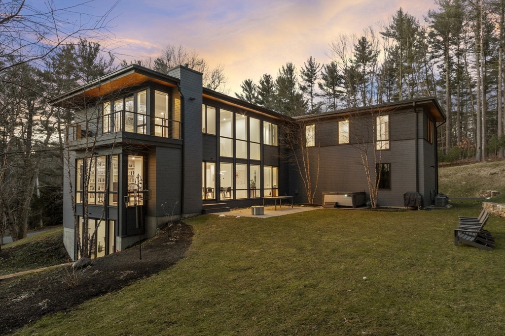 77 Kings Grant Road