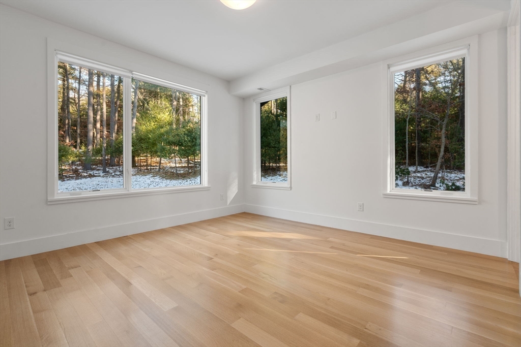 77 Kings Grant Road