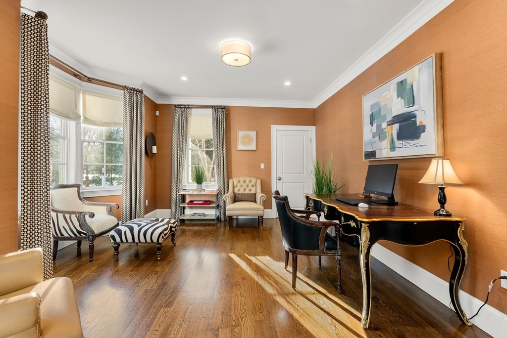24 Oakdale Ave