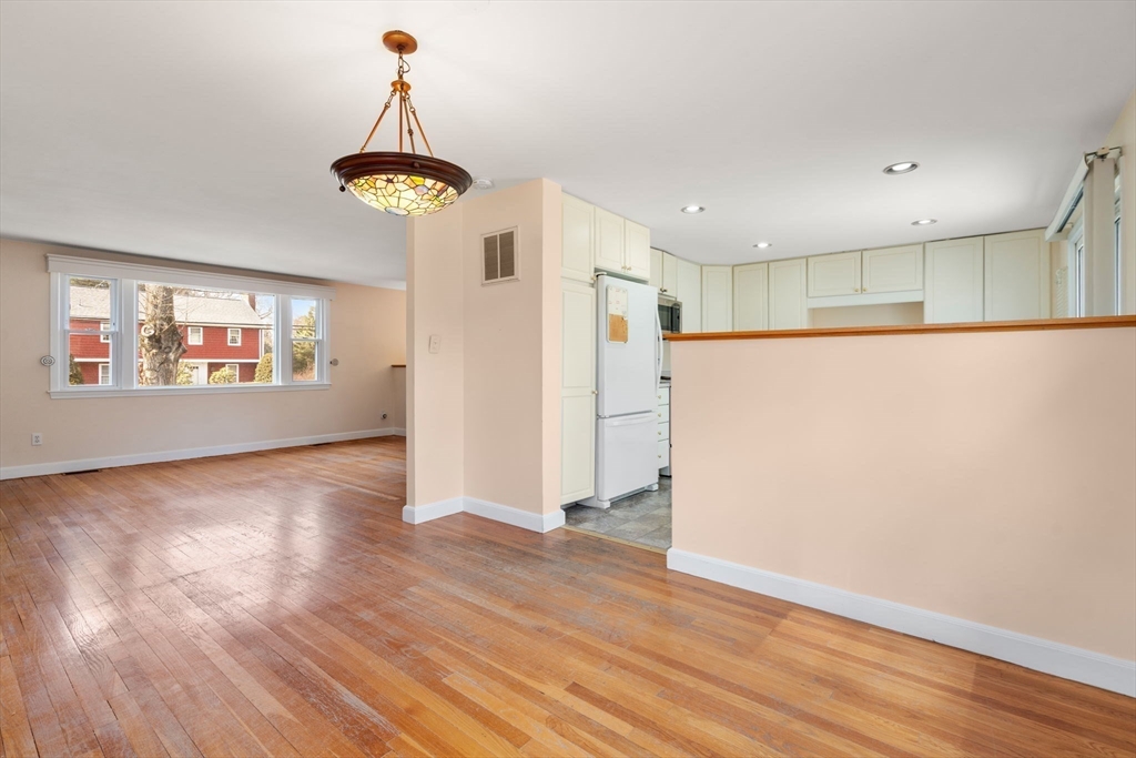 12 Morrill Drive