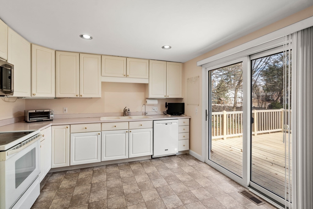 12 Morrill Drive
