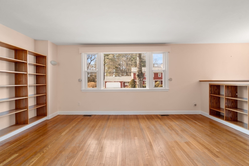 12 Morrill Drive
