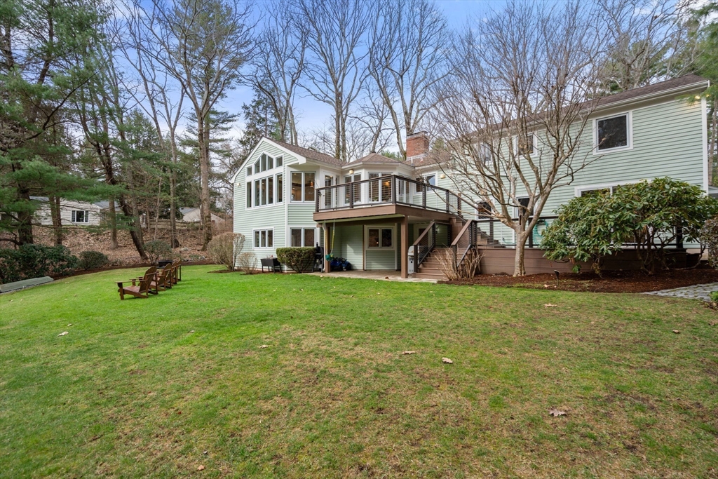 12 Hawthorne Lane