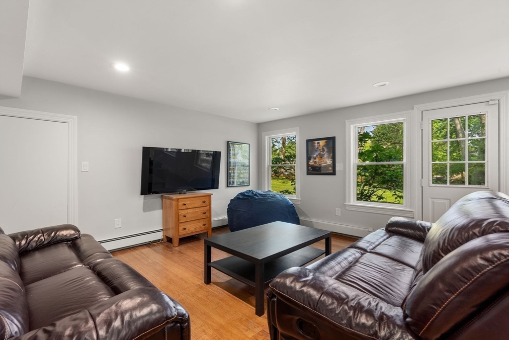 56 Arrowhead Rd