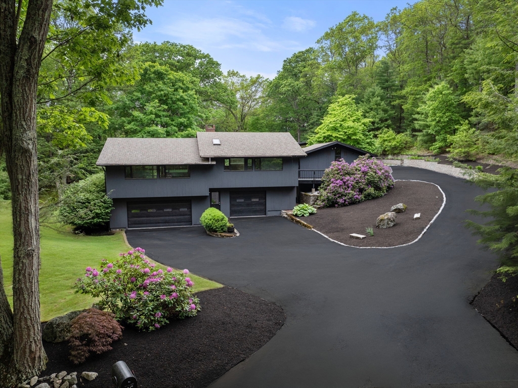 86 Myles Standish Rd