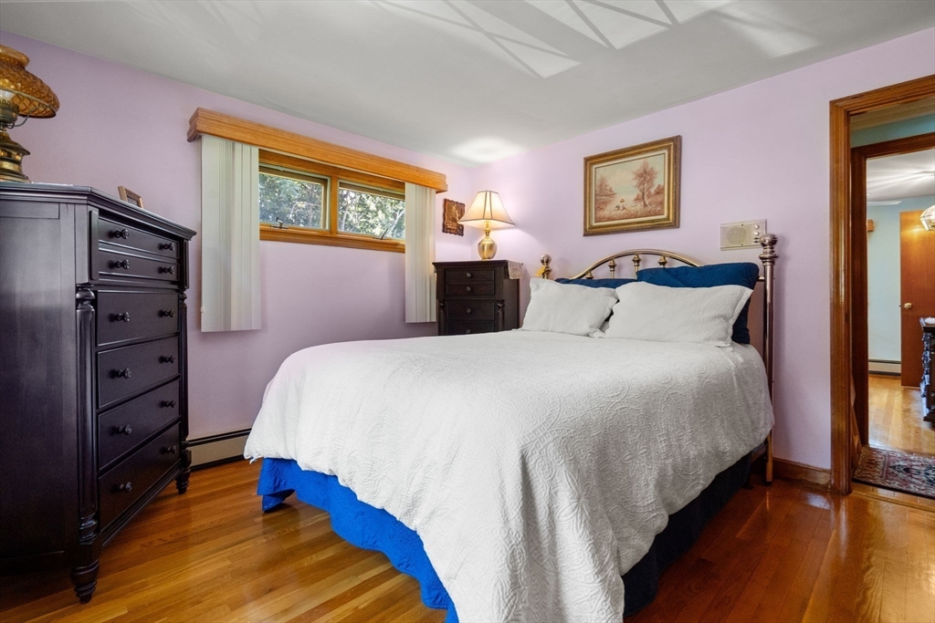 15 Hobbs Brook Rd
