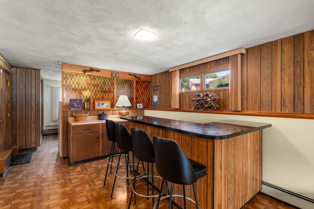 15 Hobbs Brook Rd