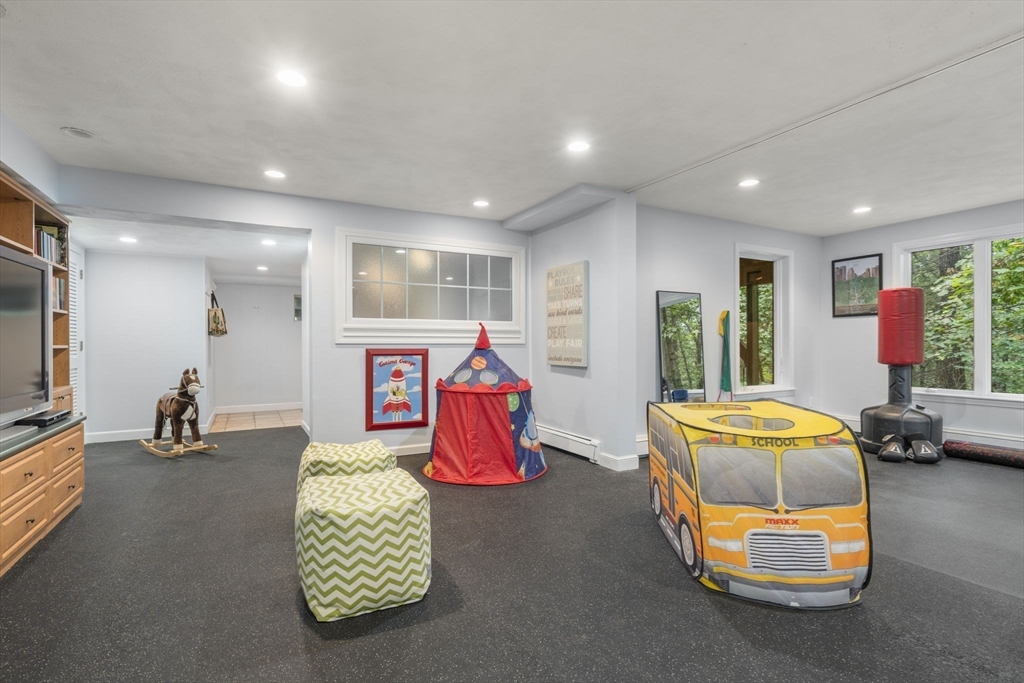 17 Smokey Hill Rd