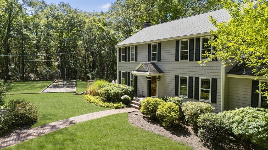 17 Smokey Hill Rd