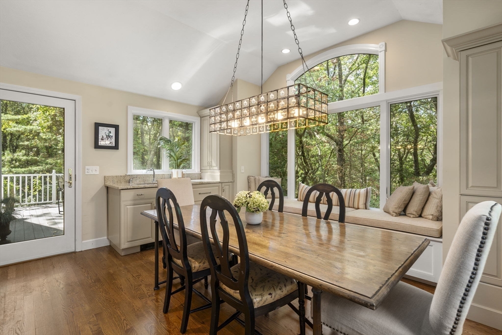 17 Smokey Hill Rd
