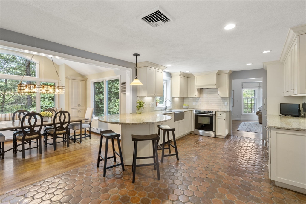 17 Smokey Hill Rd