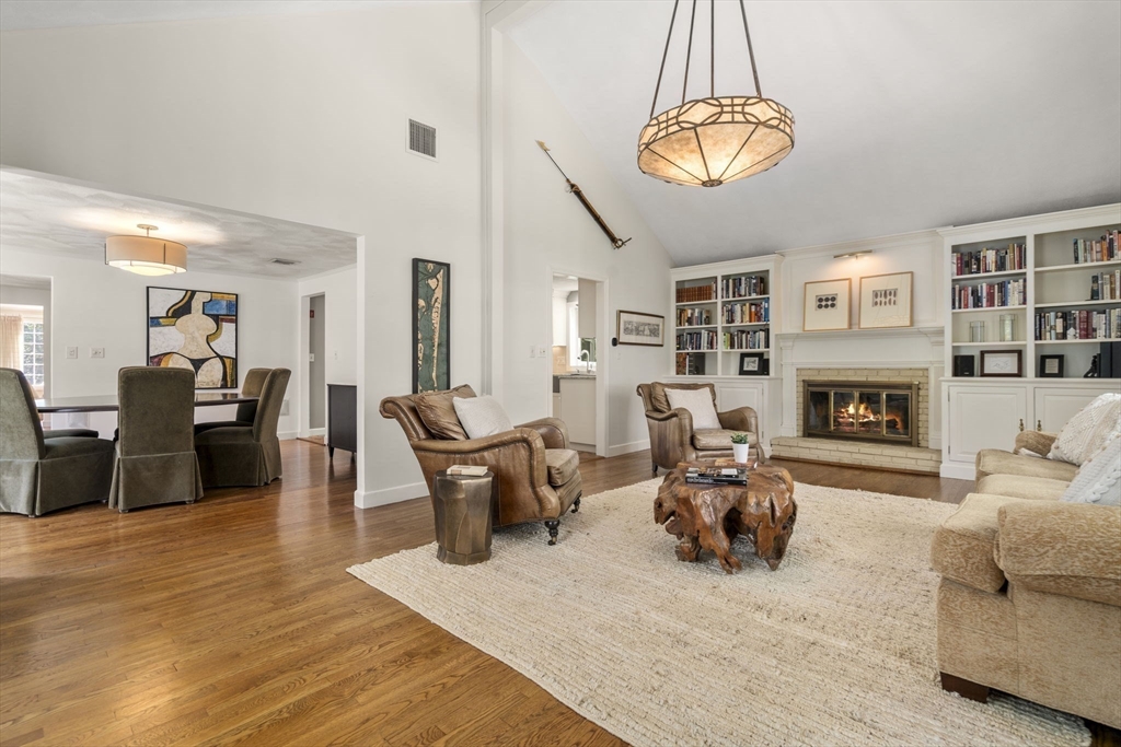 17 Smokey Hill Rd