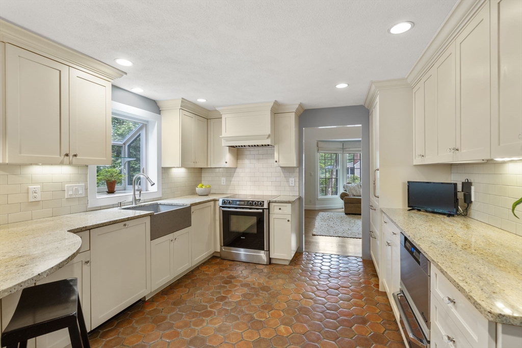 17 Smokey Hill Rd