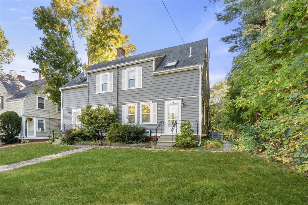 17 Lexington St # 17
