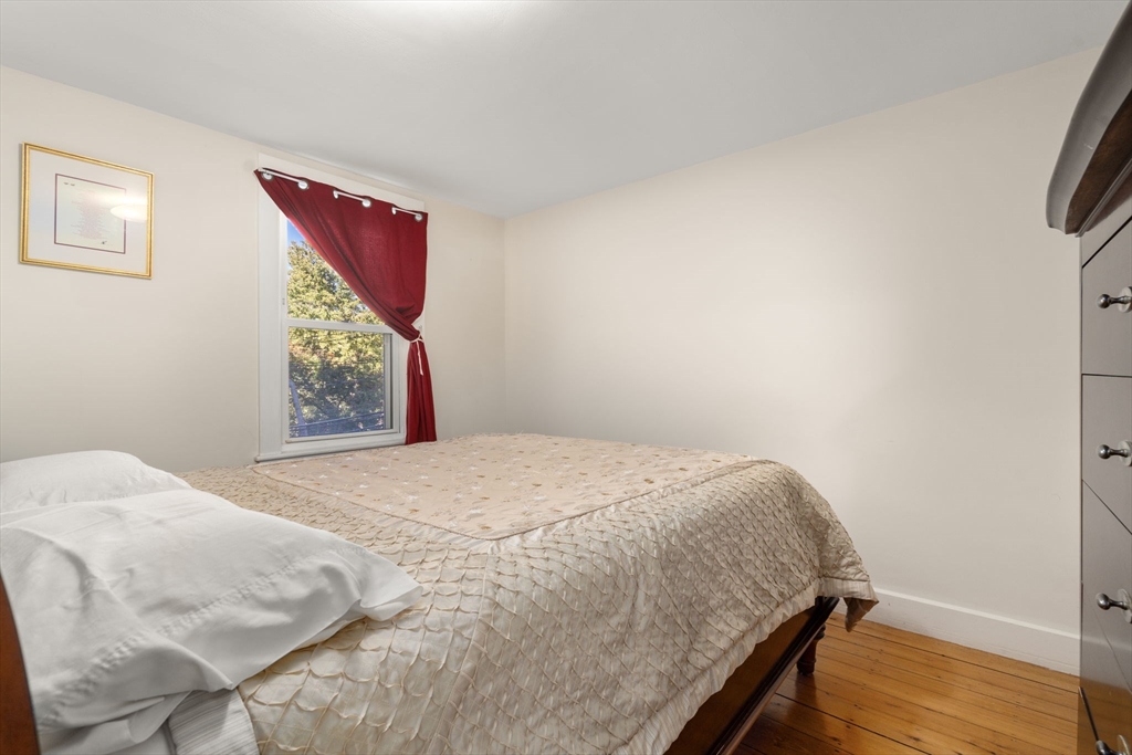 17 Lexington St # 17