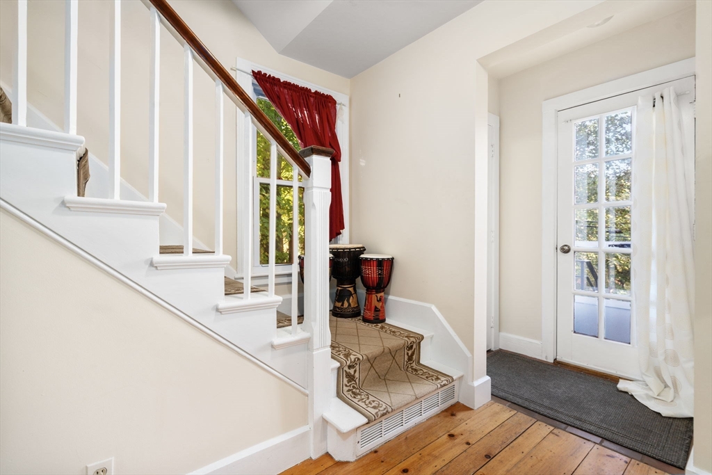 17 Lexington St # 17