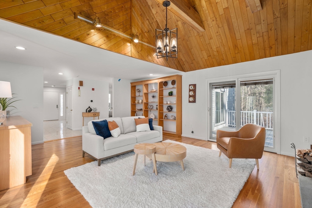 183 Kings Grant Rd
