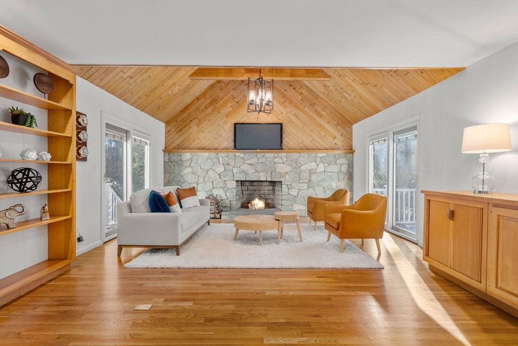 183 Kings Grant Rd