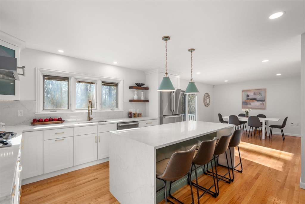 183 Kings Grant Rd