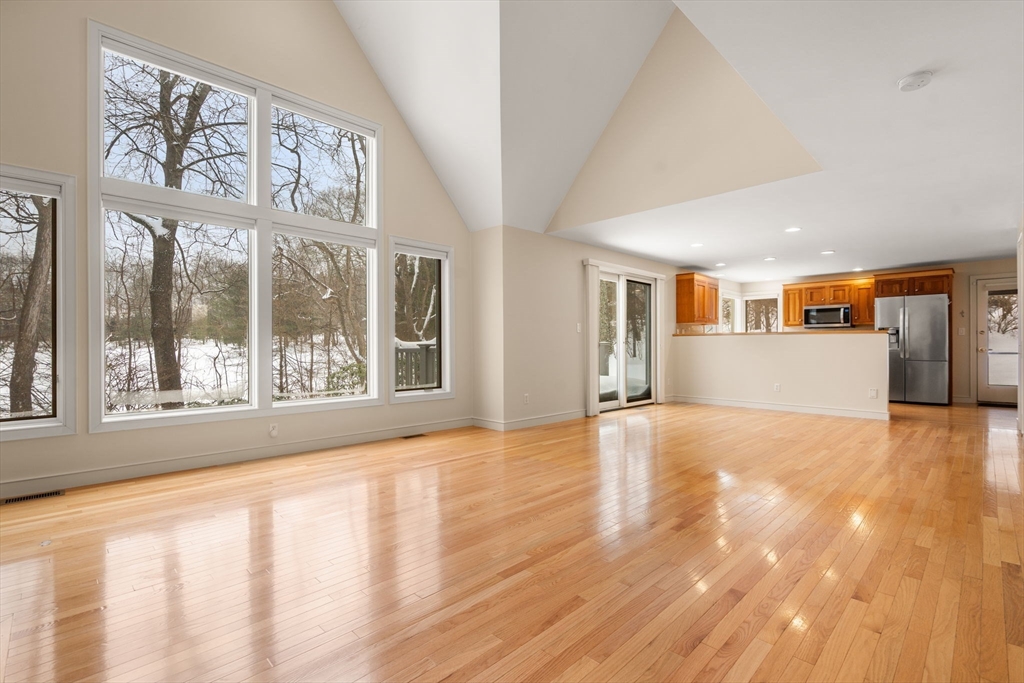 16 Livermore Lane # 16