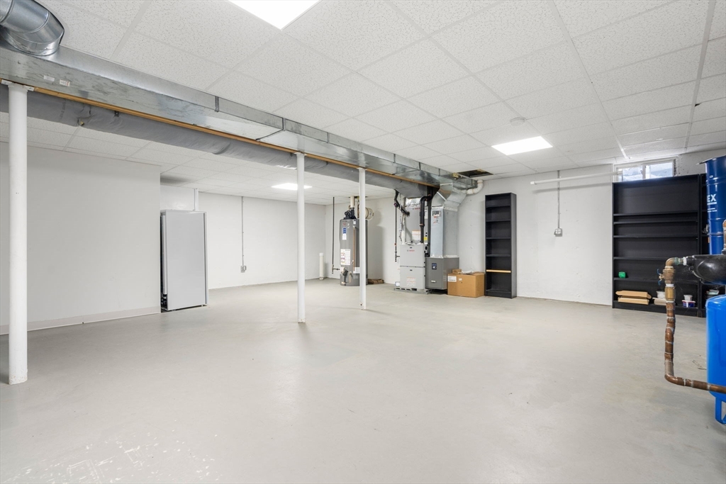 16 Livermore Lane # 16