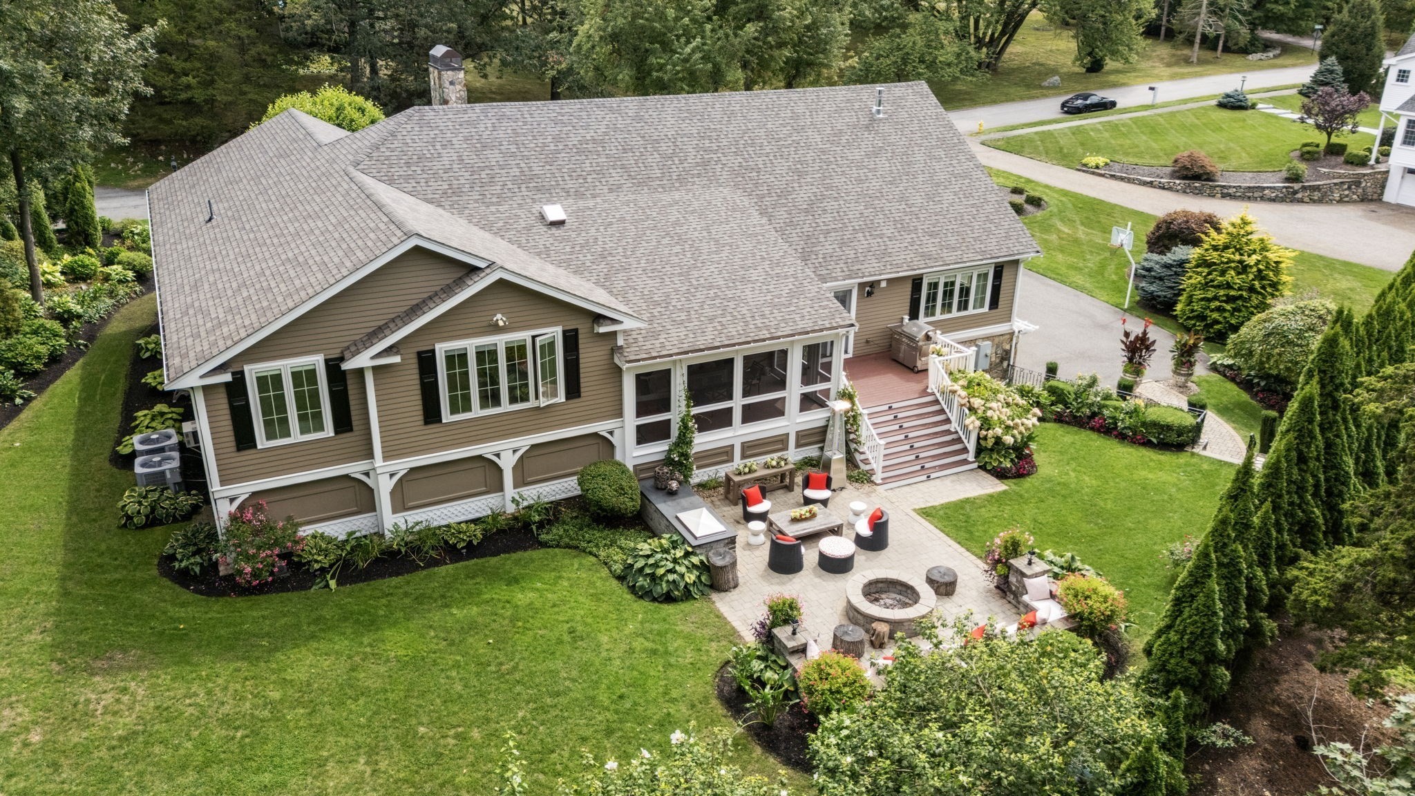 11 Hillcrest Road