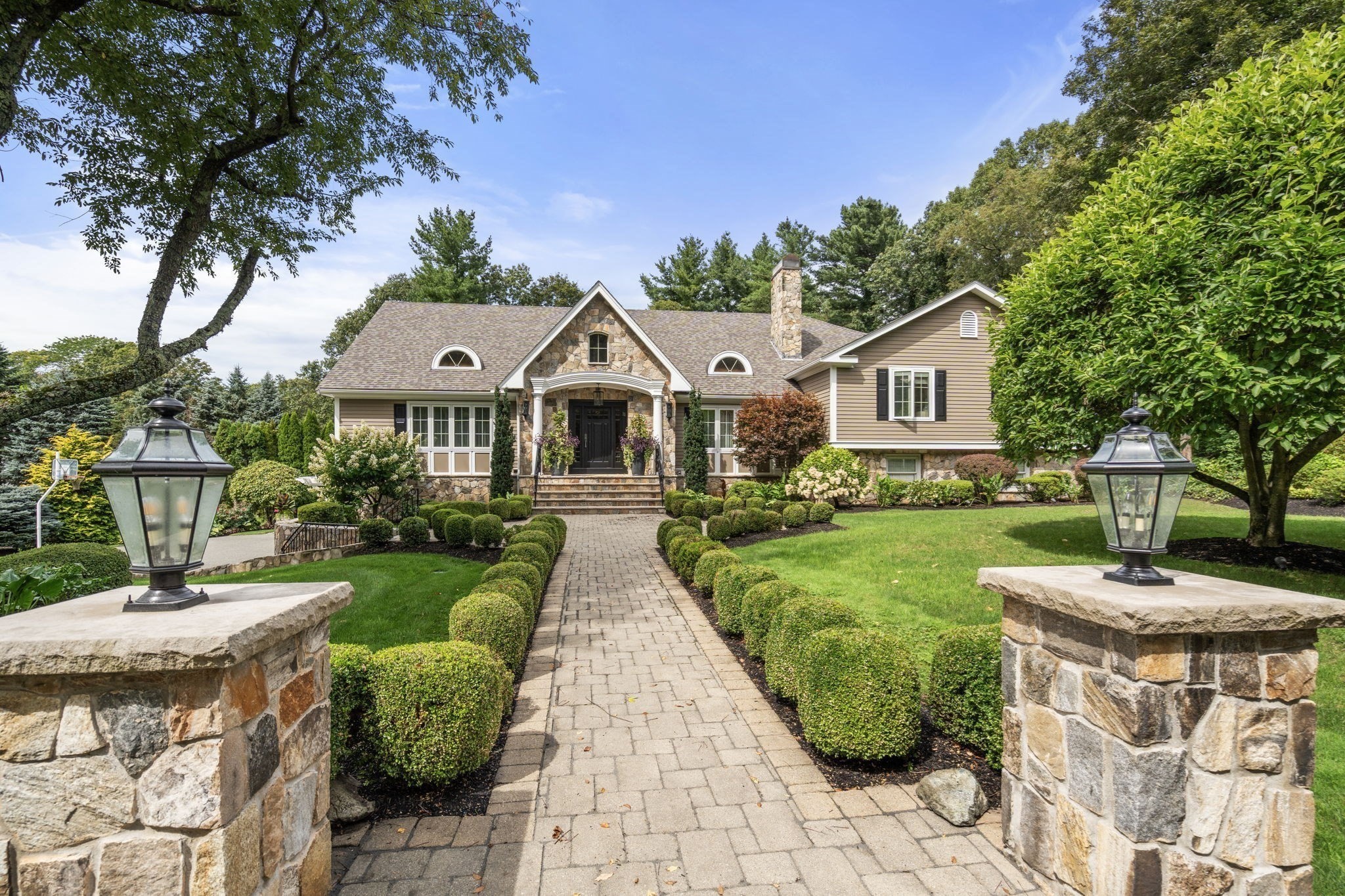 11 Hillcrest Road