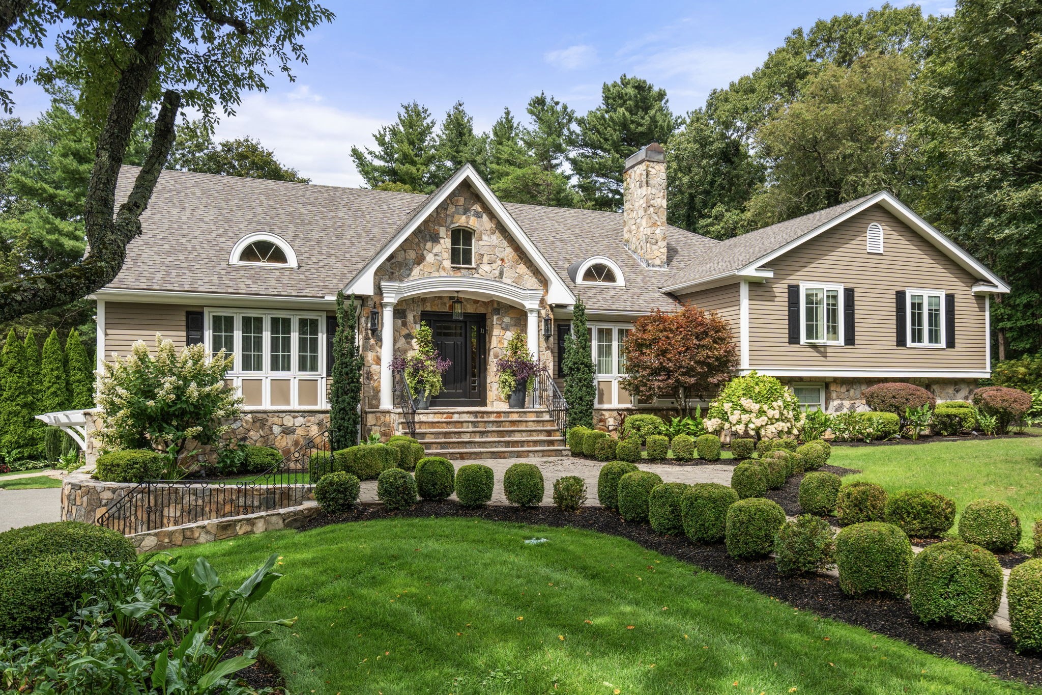 11 Hillcrest Road