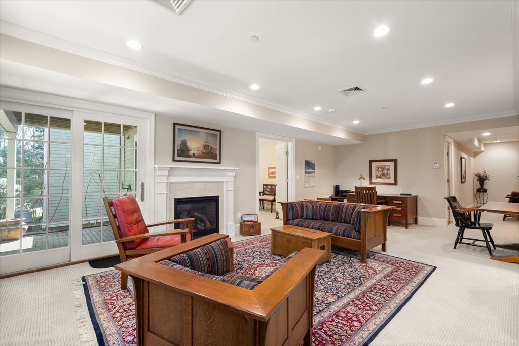 12 Fillmore Place # 12