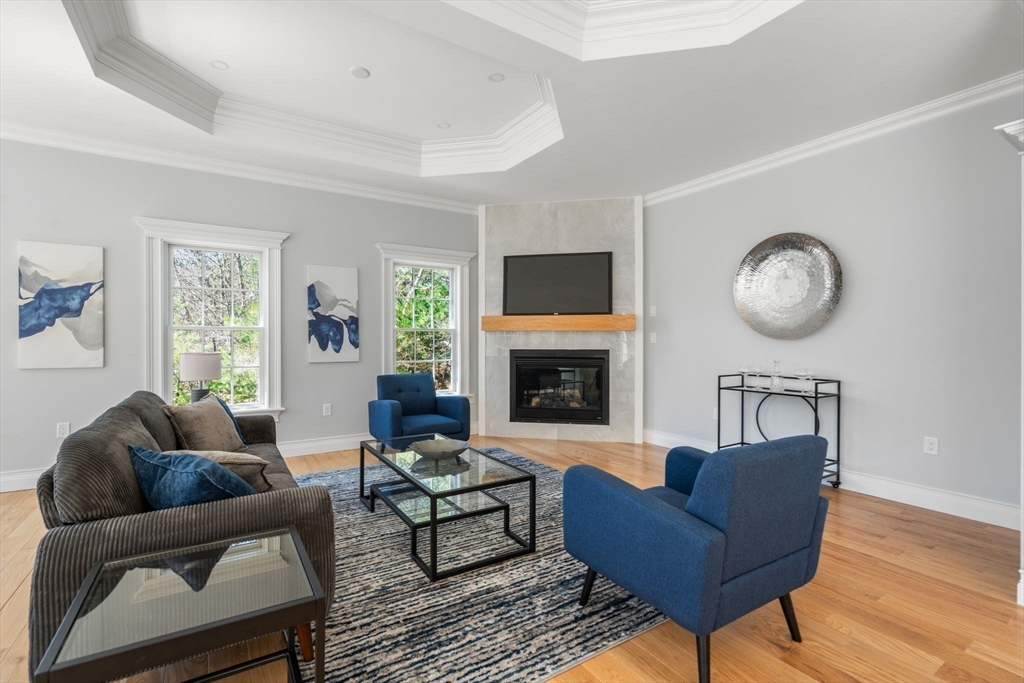 10 Hitching Post Lane