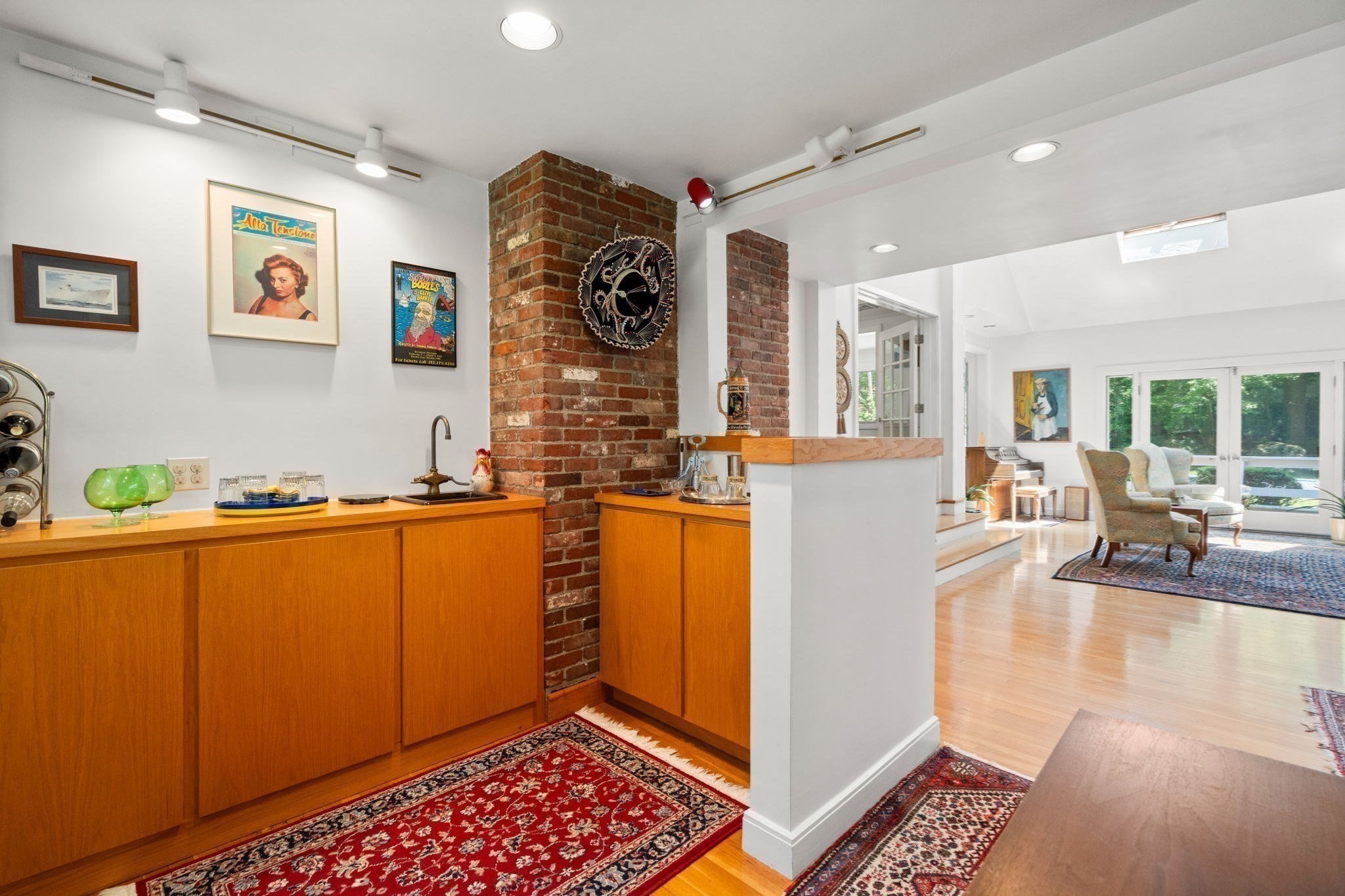 242 Winter St