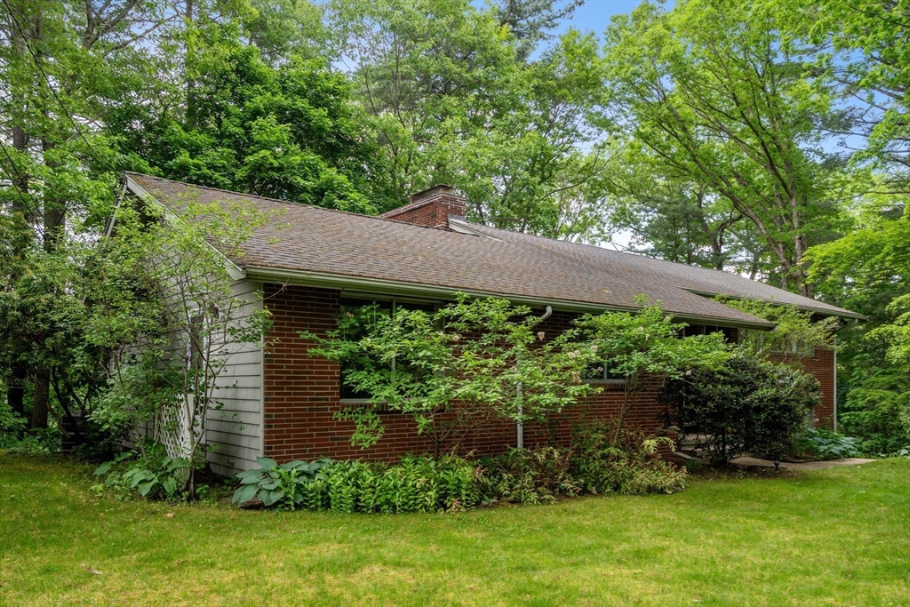 26 Arrowhead Rd