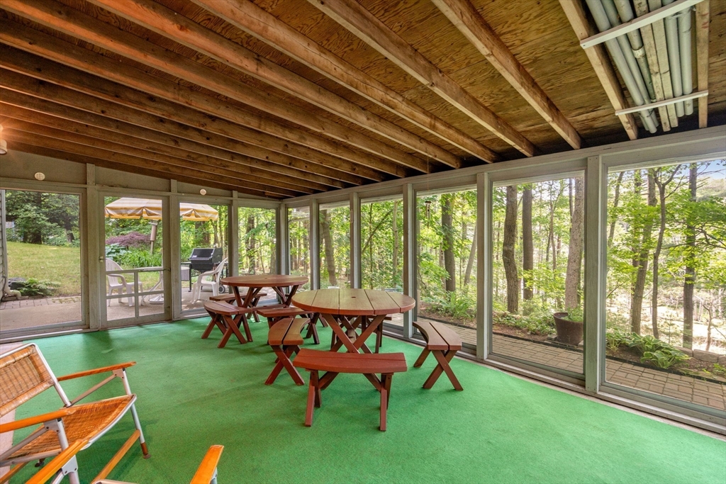 26 Arrowhead Rd