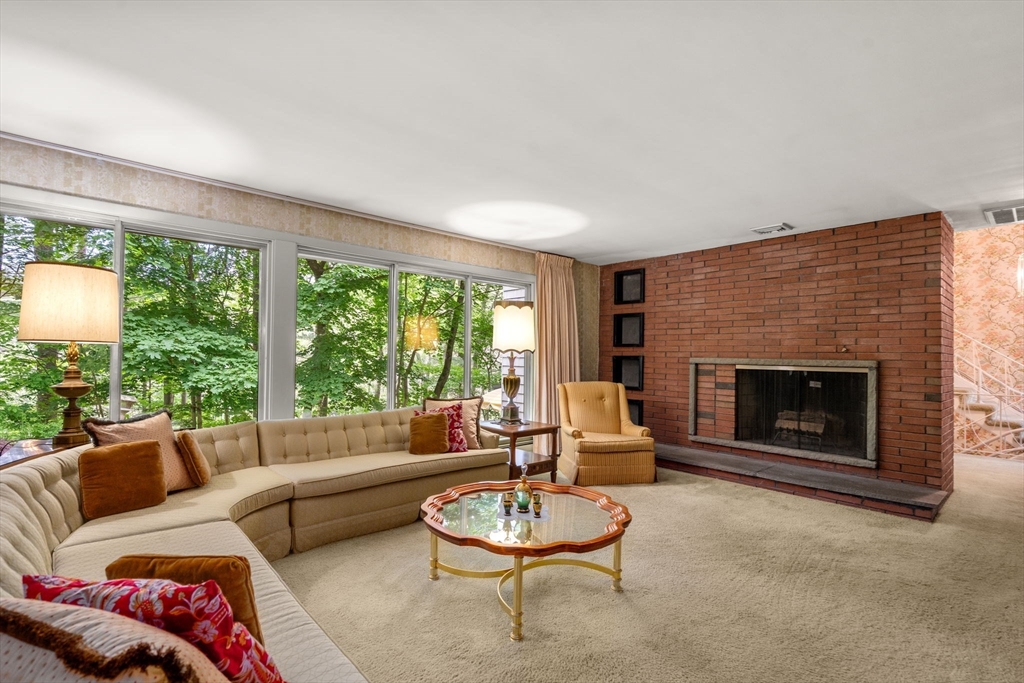 26 Arrowhead Rd