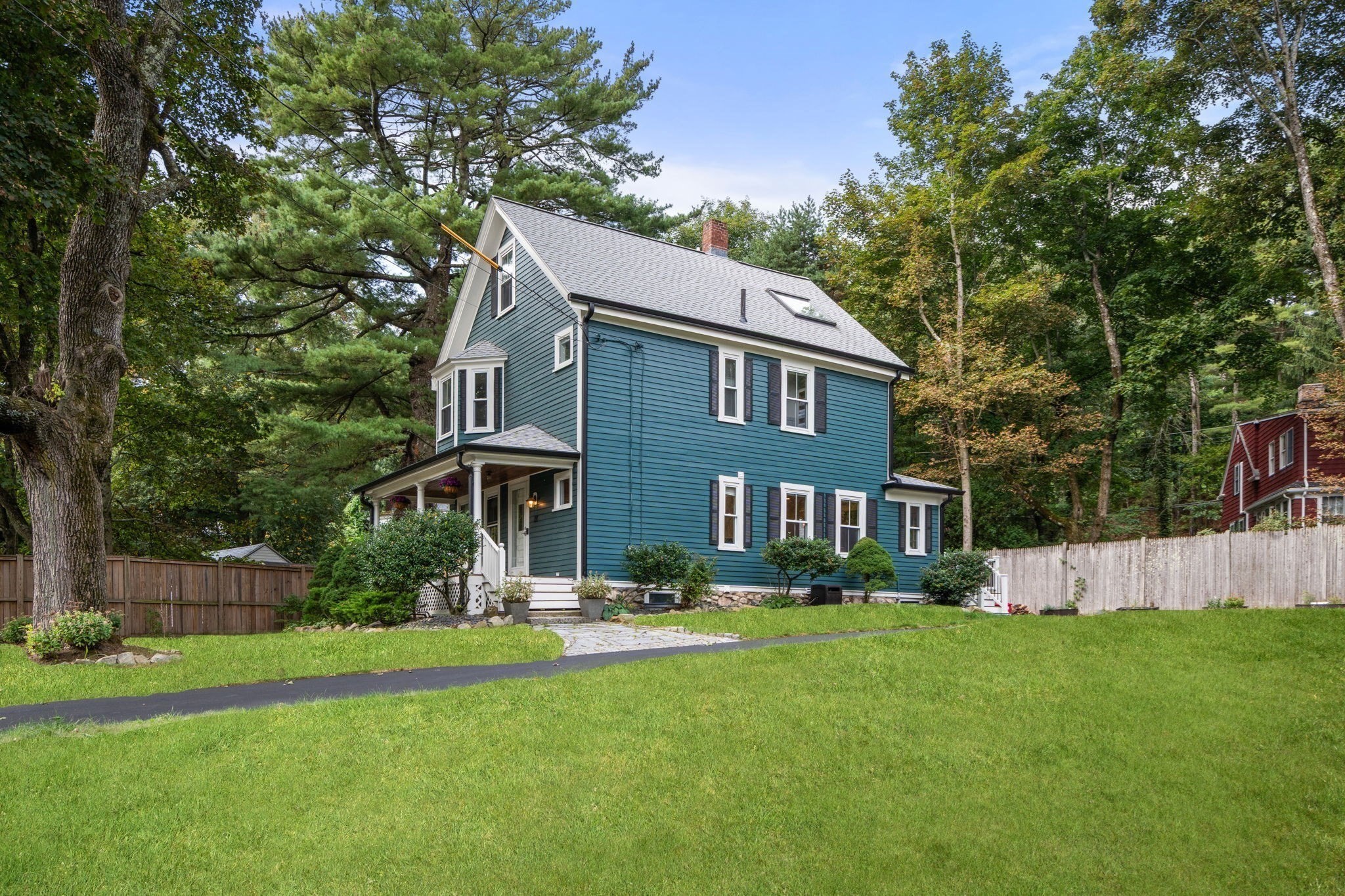 28 River Road