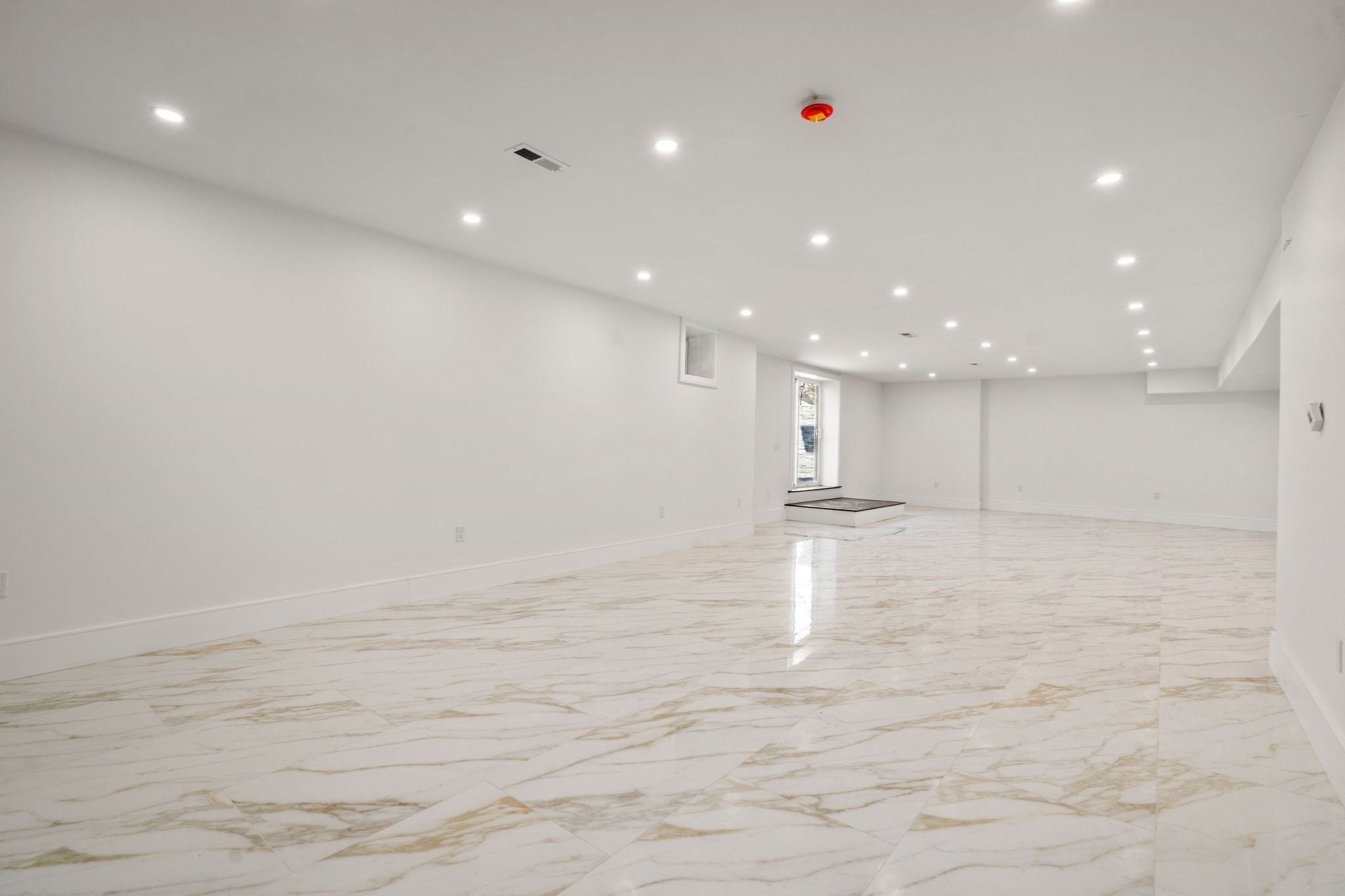 51 Plympton Rd