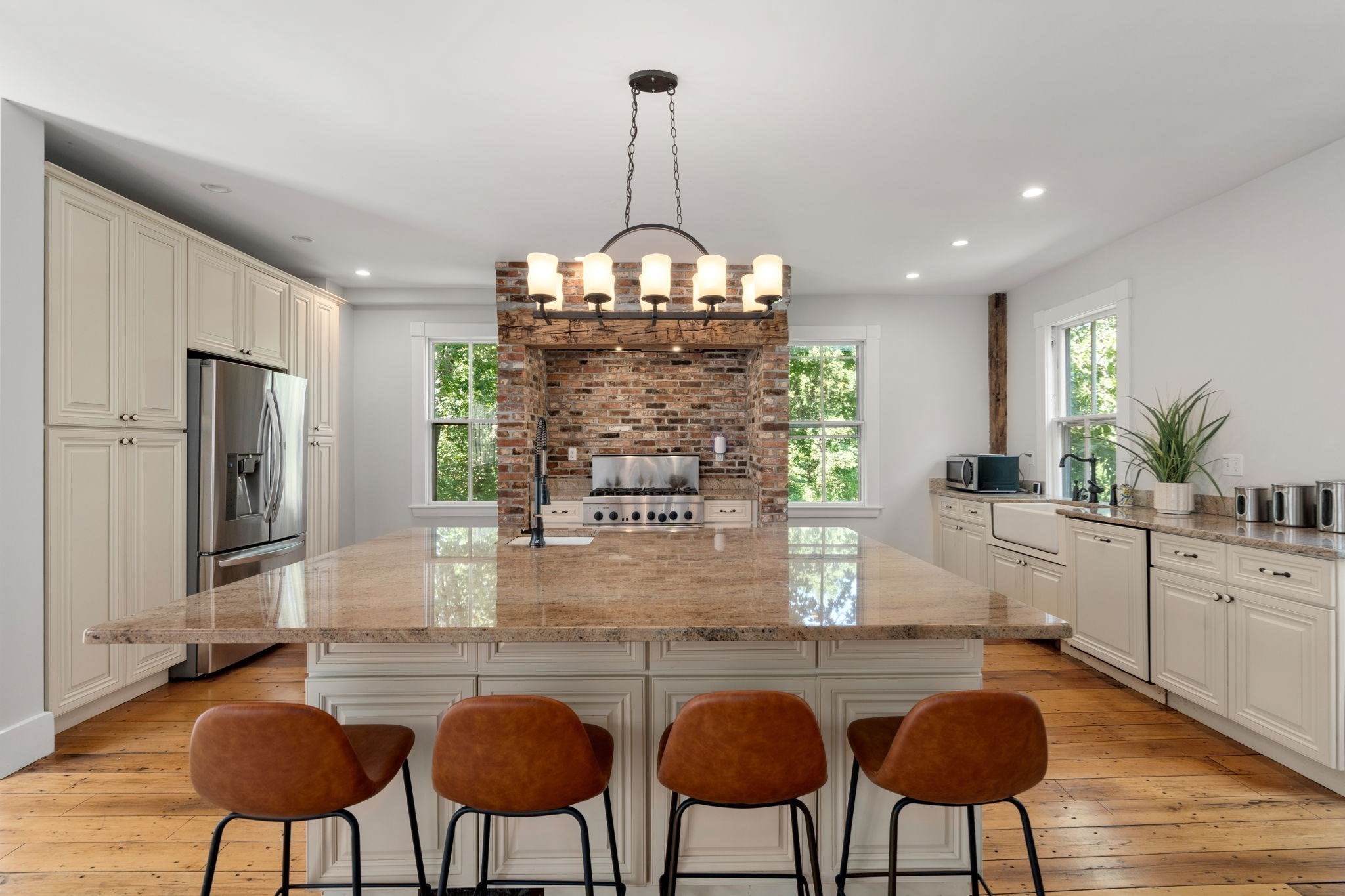 863 Boston Post Road