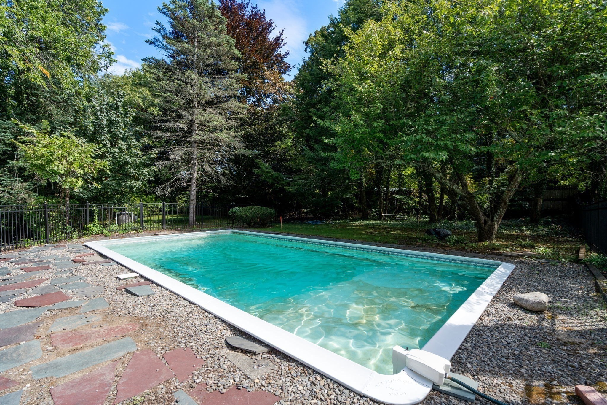 863 Boston Post Road