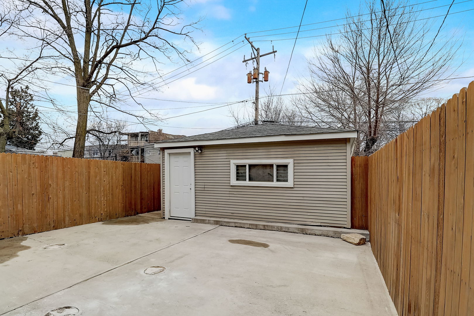 3930 W Lexington Street