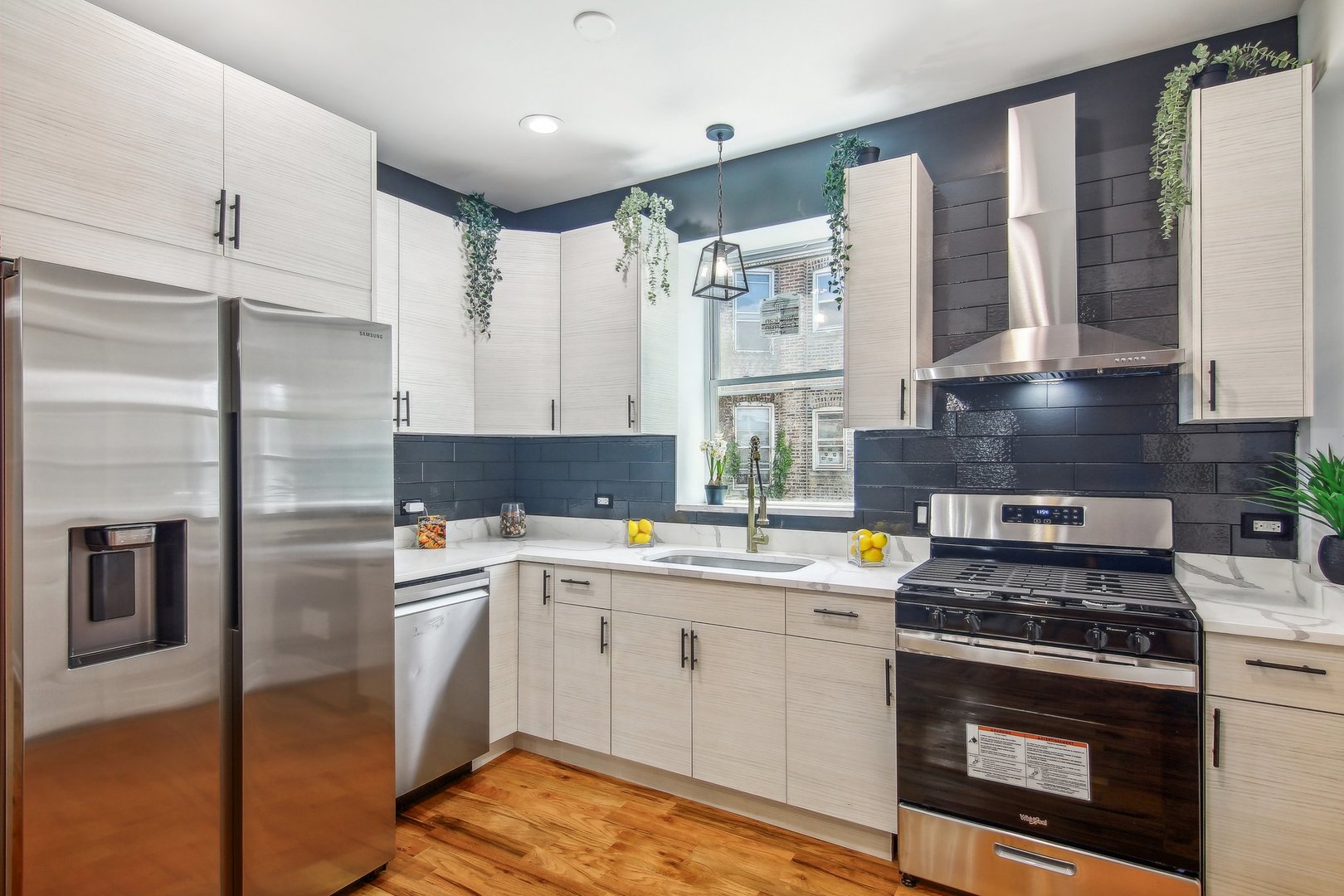 214 N Laporte Avenue