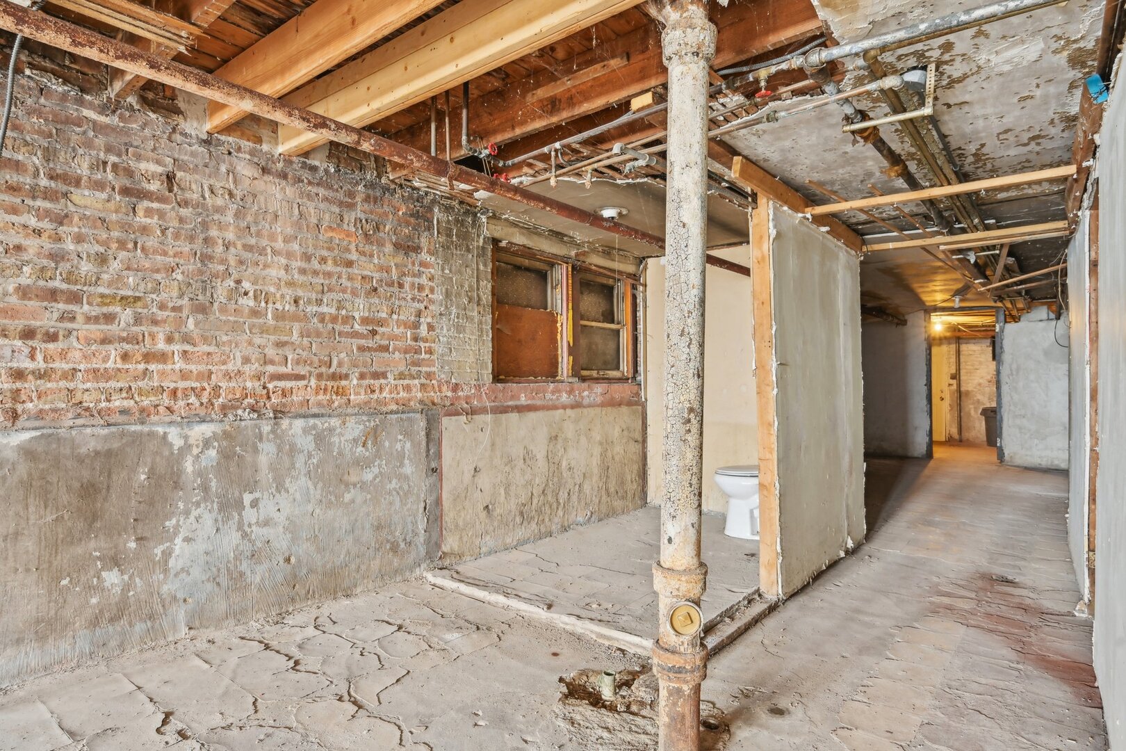 3248 W Huron Street