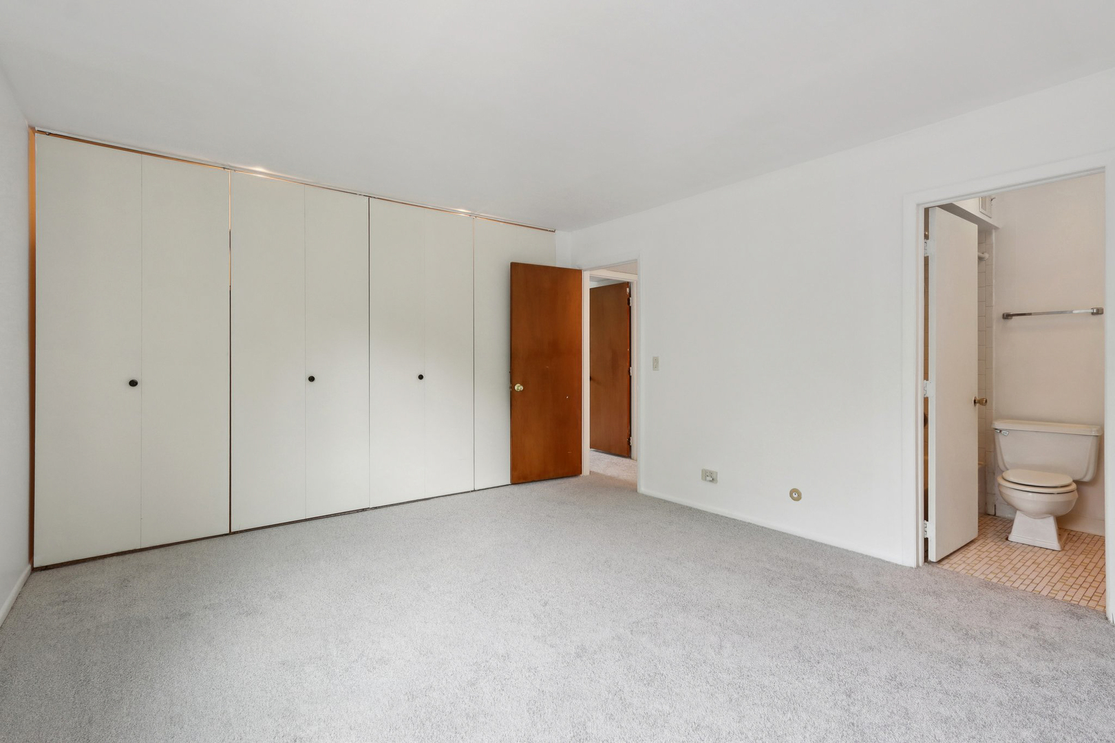 2650 Brookwood Way Drive Unit: 201B