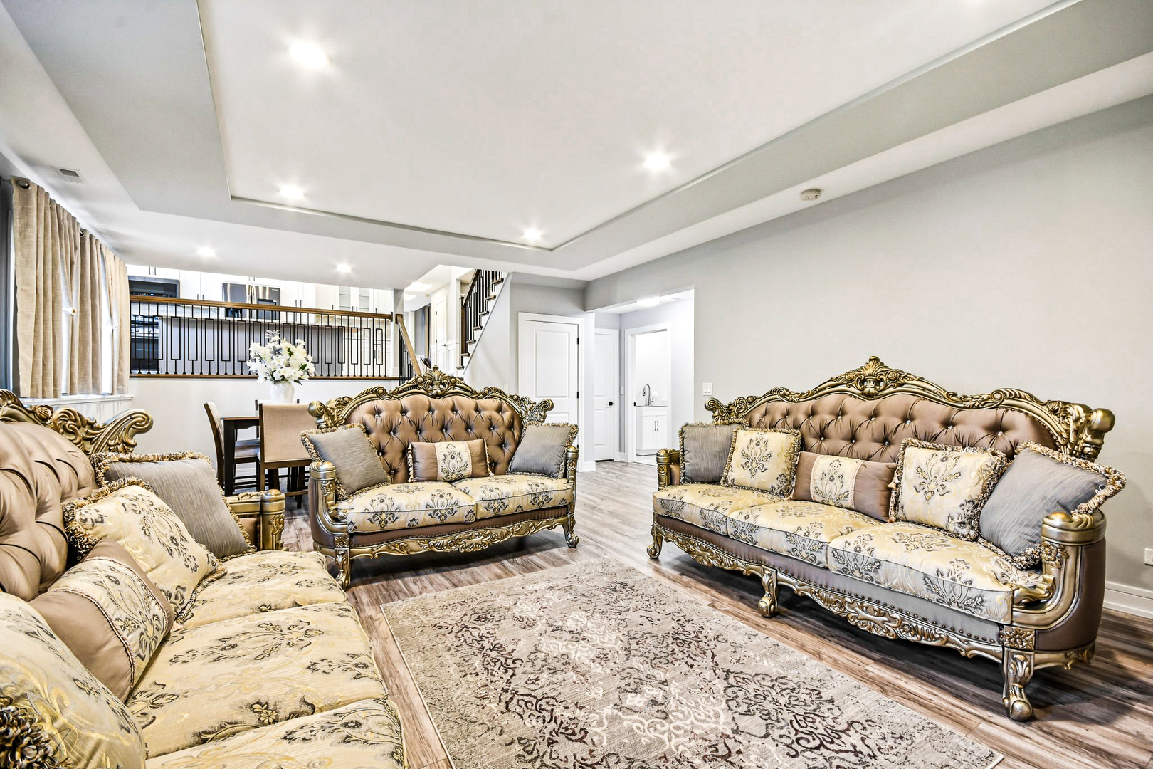 8200 S Normandy Avenue