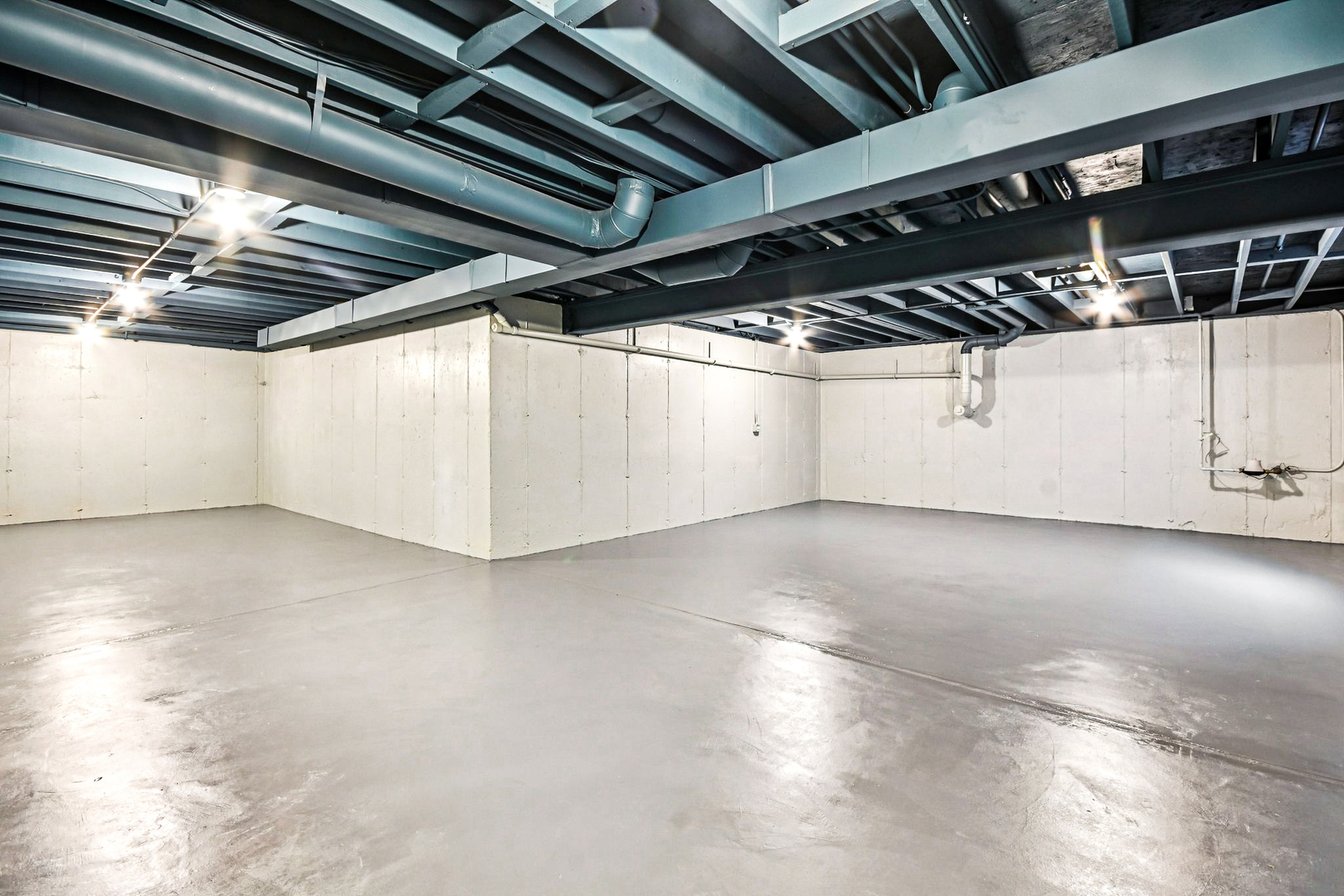 8200 S Normandy Avenue