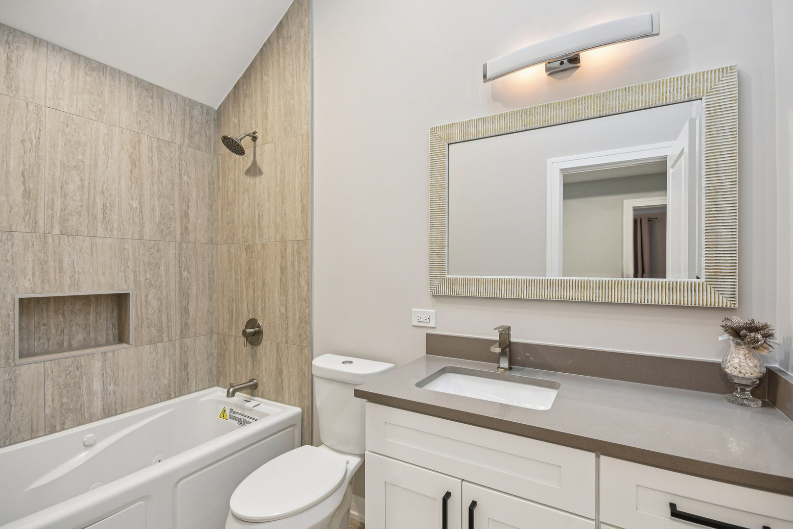 8200 S Normandy Avenue