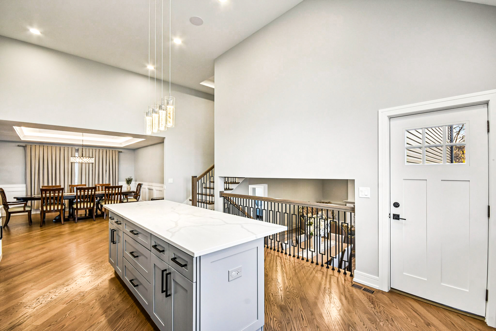 8200 S Normandy Avenue