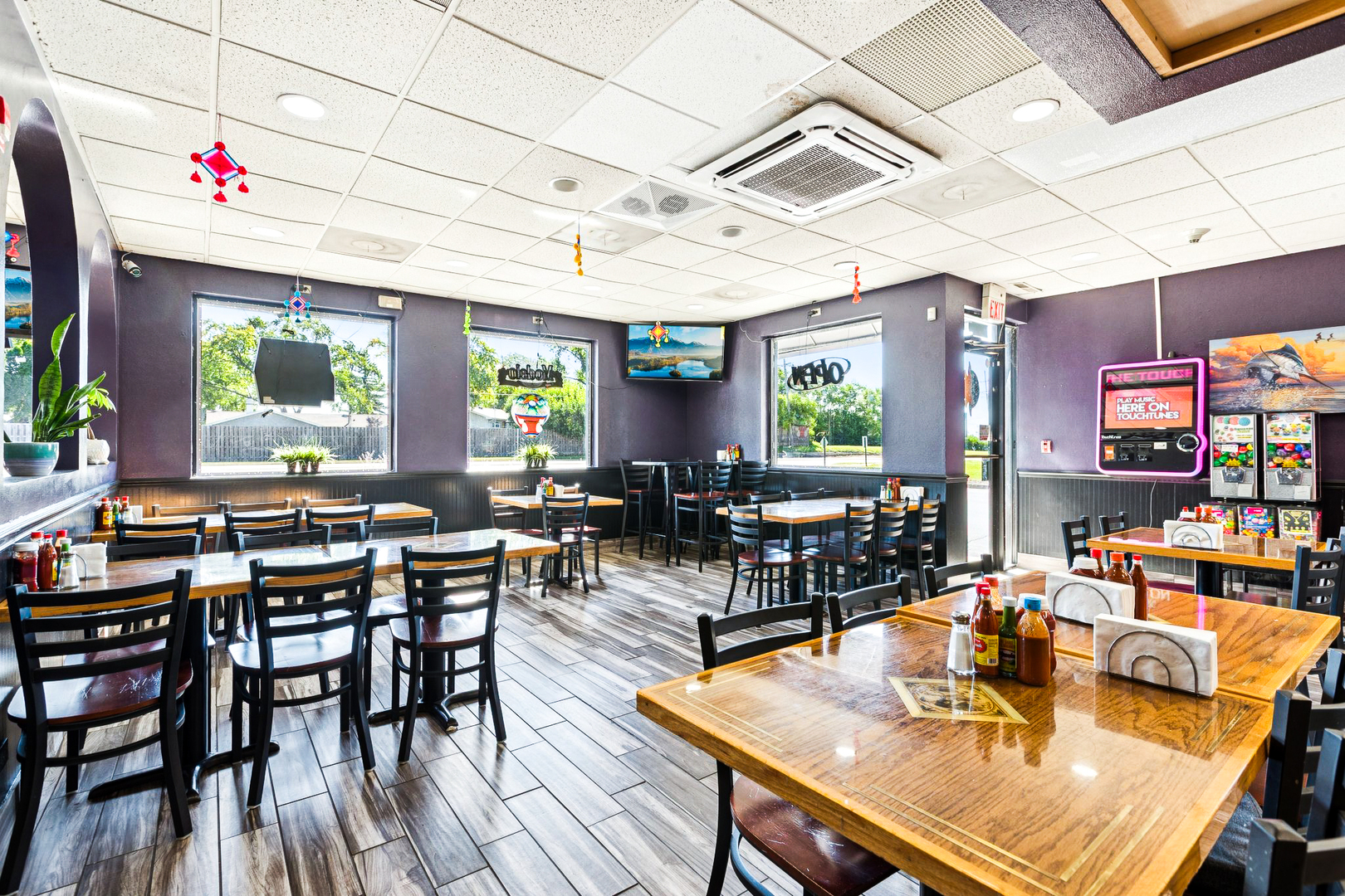 6602 N Barrington Road