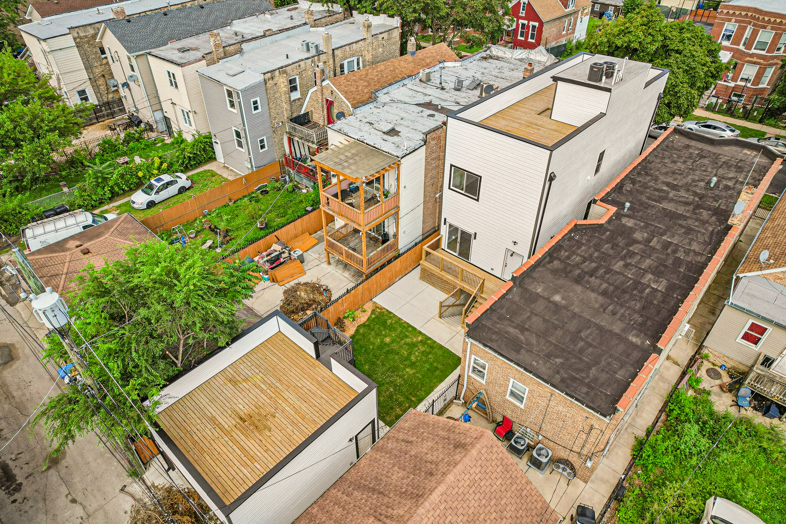 942 N Harding Avenue