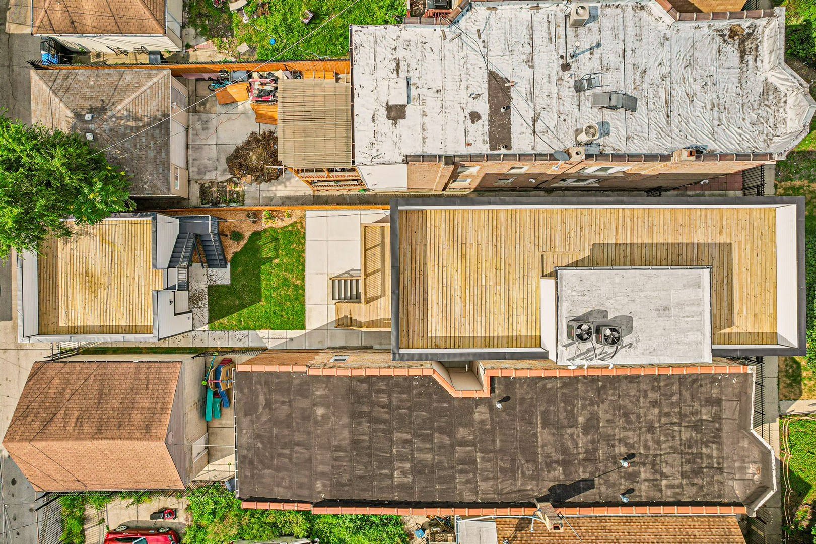 942 N Harding Avenue