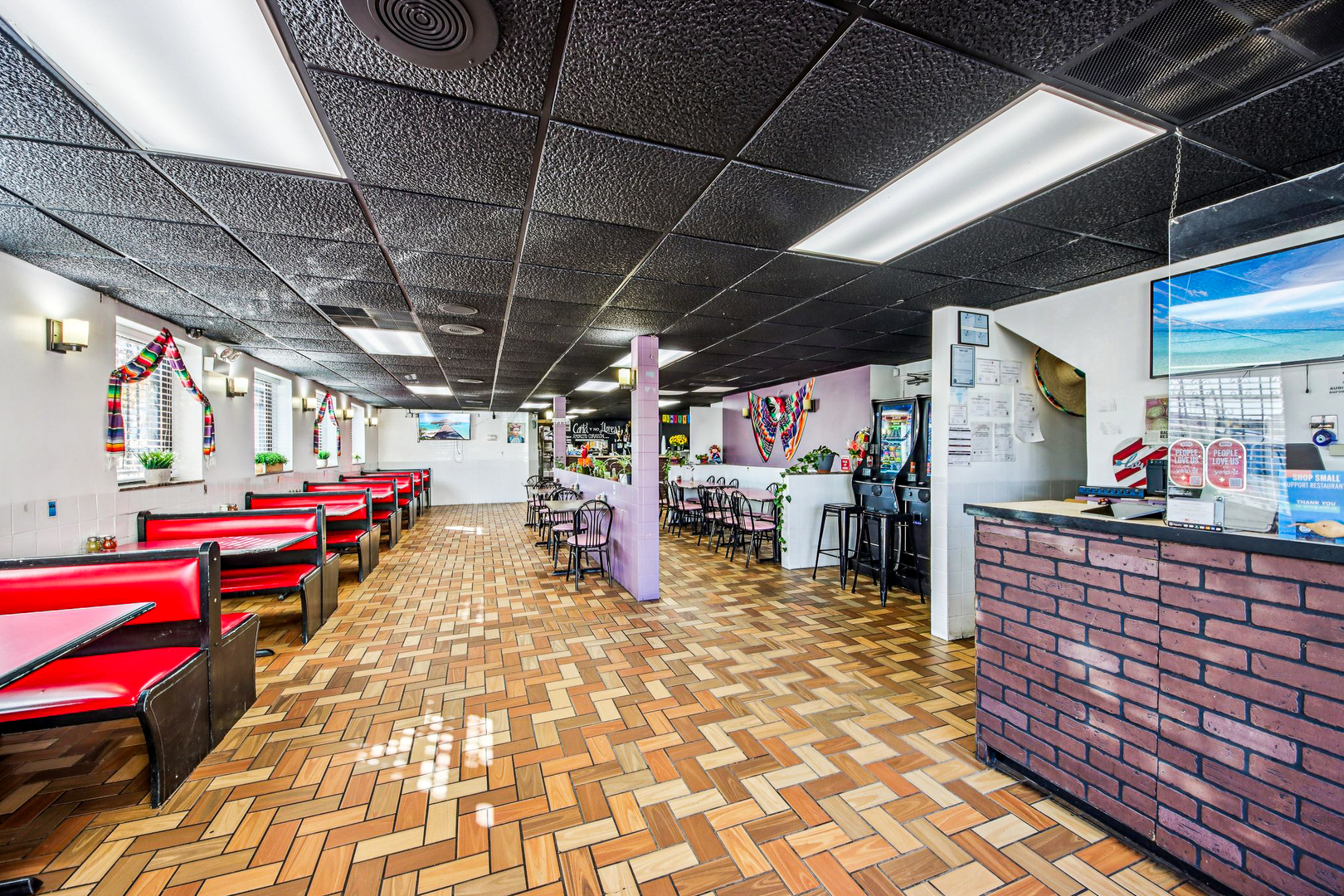 5037 W Diversey Avenue